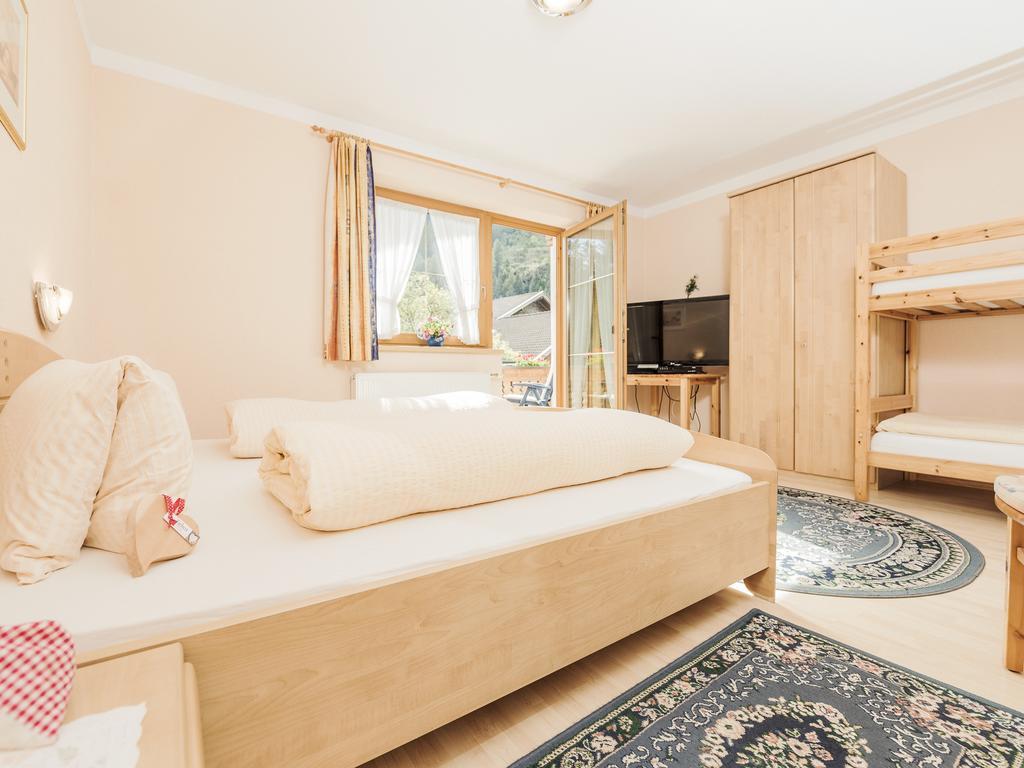 Apart Christine Aschau Im Zillertal Номер фото