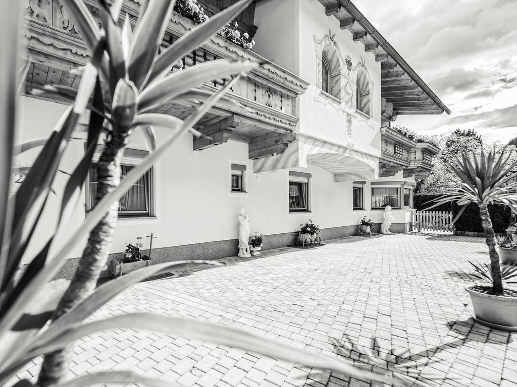 Apart Christine Aschau Im Zillertal Экстерьер фото